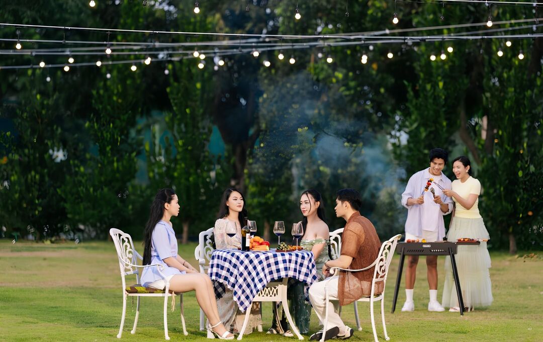 Tổ chức các bữa tiệc nướng BBQ ấm cúng trong khuôn viên sân vườn rộng rãi tại Five Star Eco City