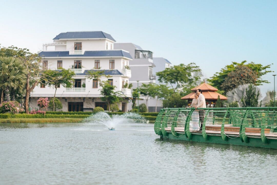 Hồ điều hòa cánh sen cảnh quan trung tâm tại đại đô thị Five Star Eco City