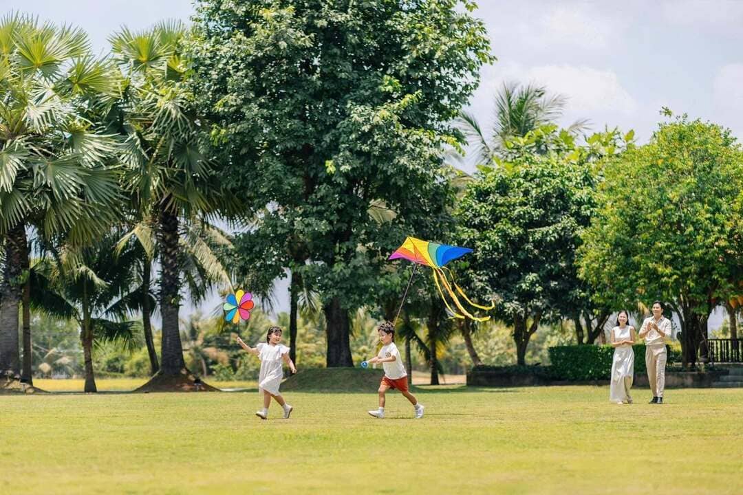 Phút giây gắn kết hạnh phúc của gia đình giữa không gian sống thanh bình, thư thái